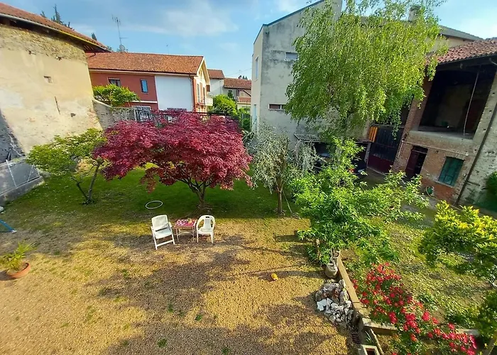 Il Giardino Fiorito アヴィリアーナ